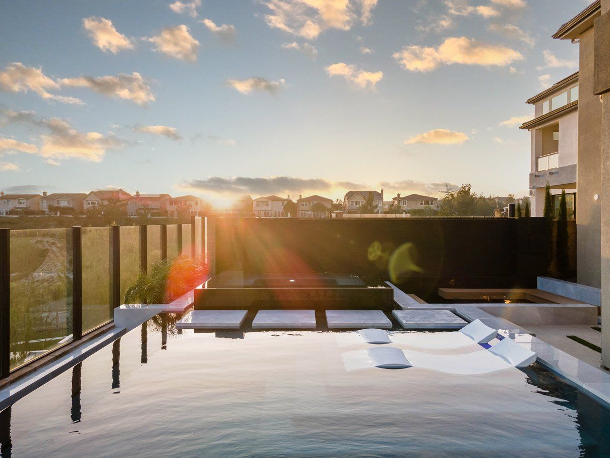 Luxury Swimming pool in Porter Ranch, CA.