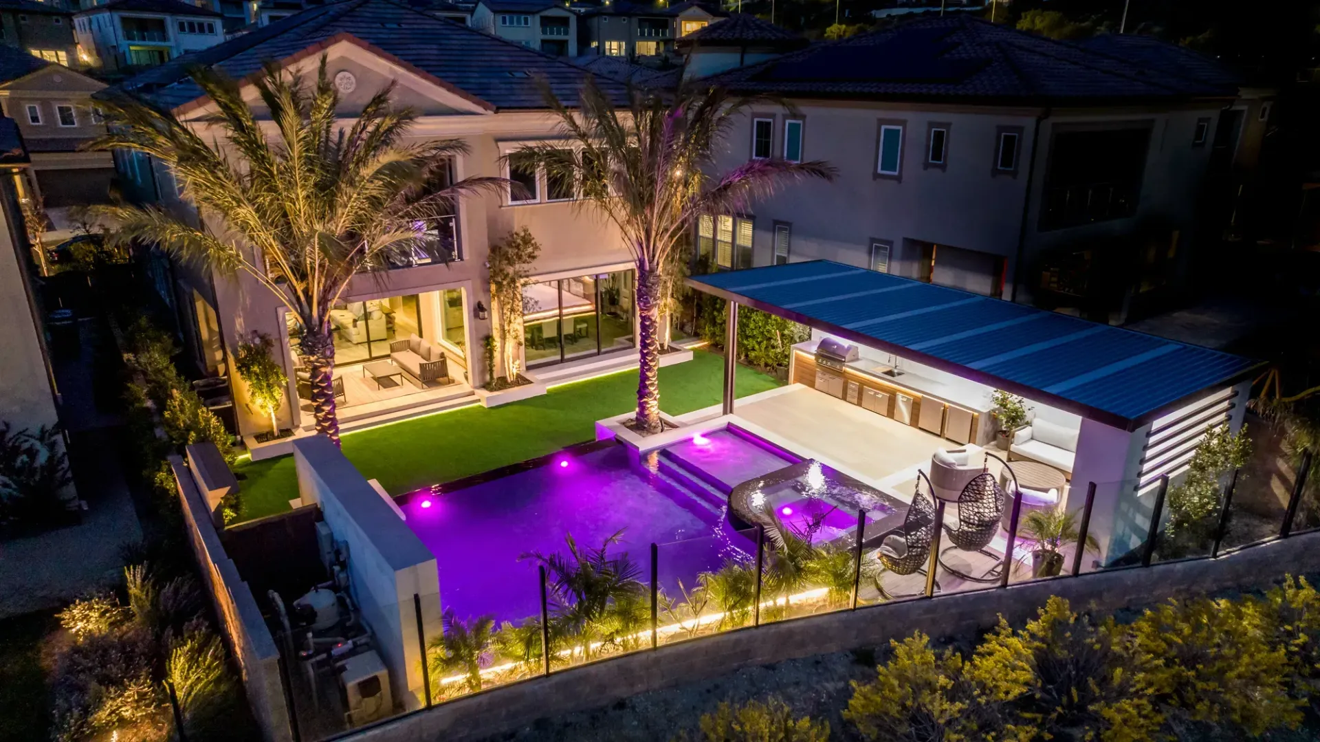 Luxury Swimming pool in Porter Ranch, CA.