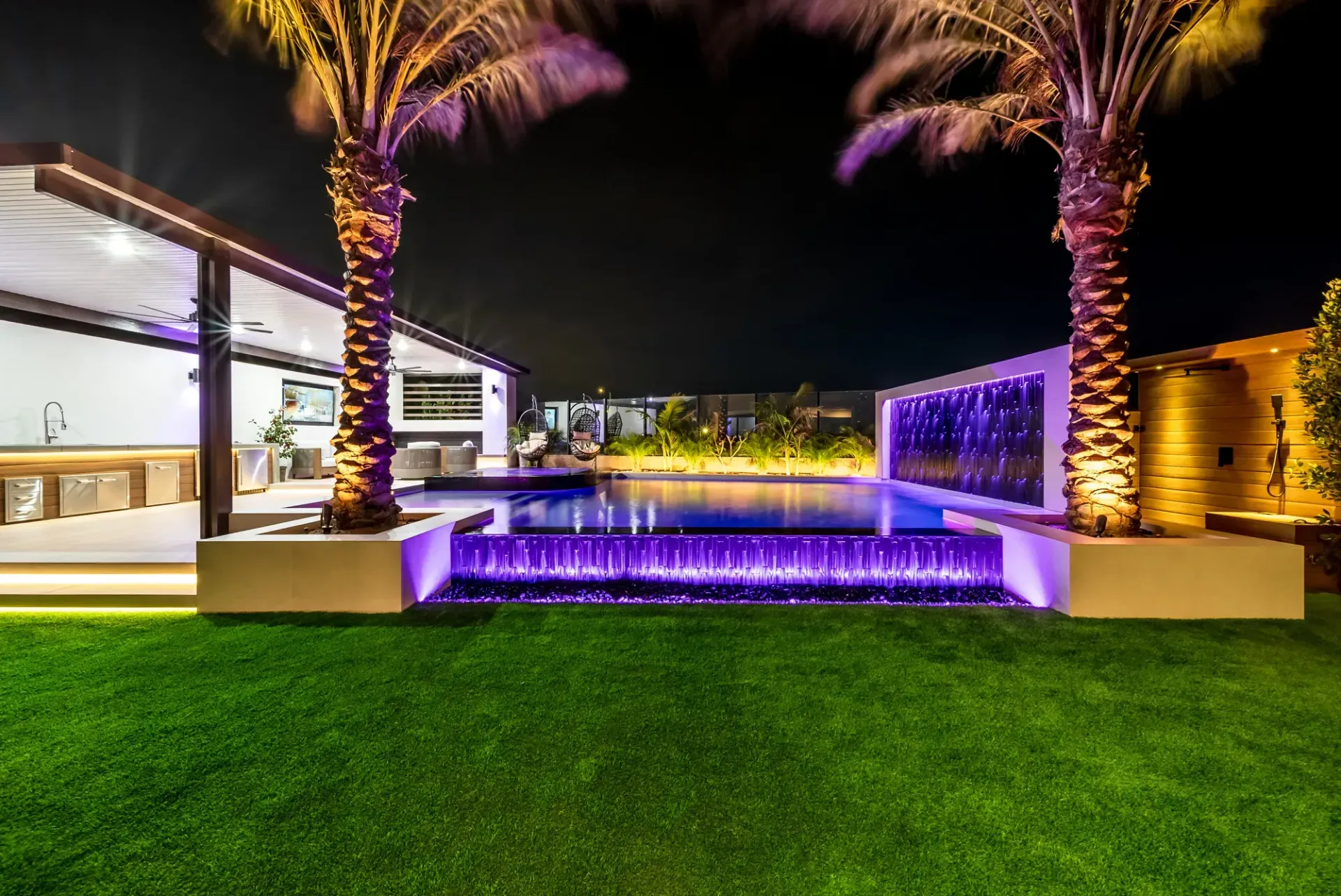 Luxury Swimming pool in Porter Ranch, CA.