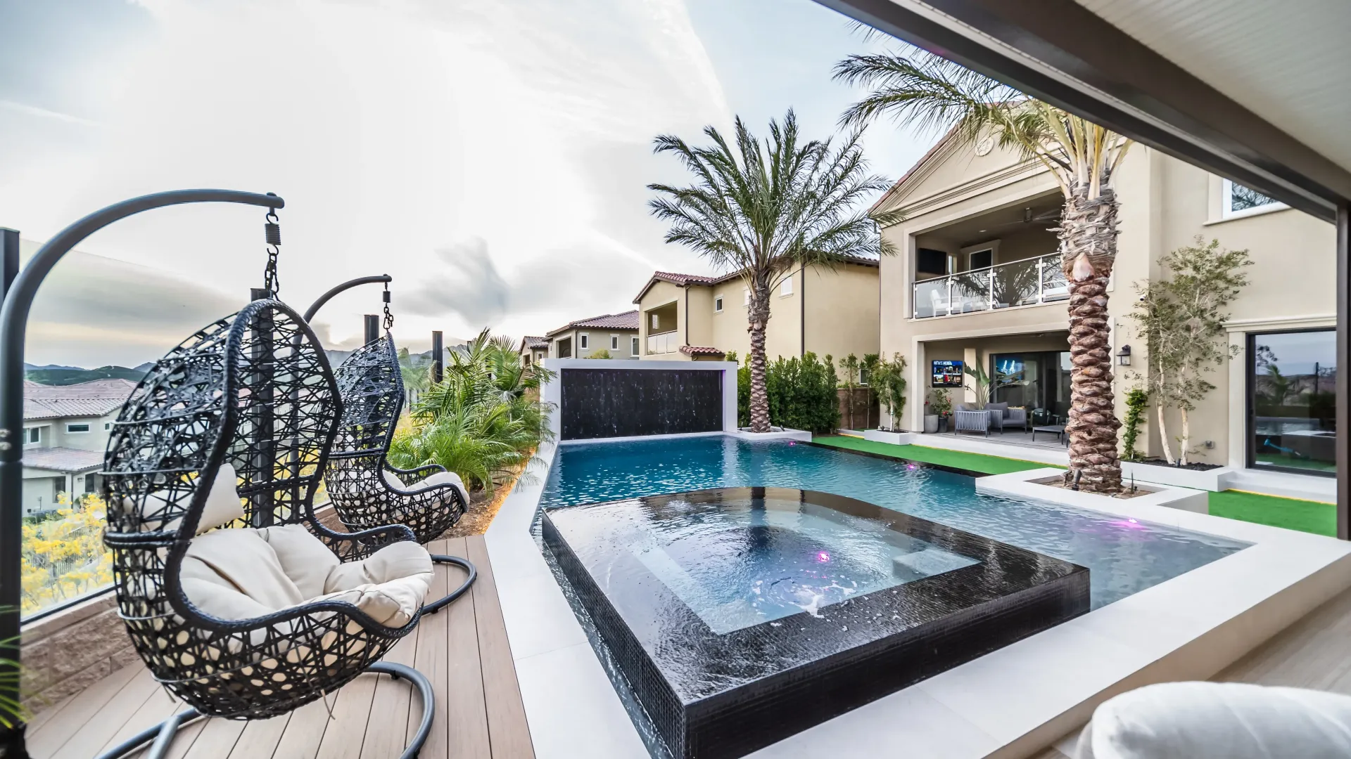 Luxury Swimming pool in Porter Ranch, CA.