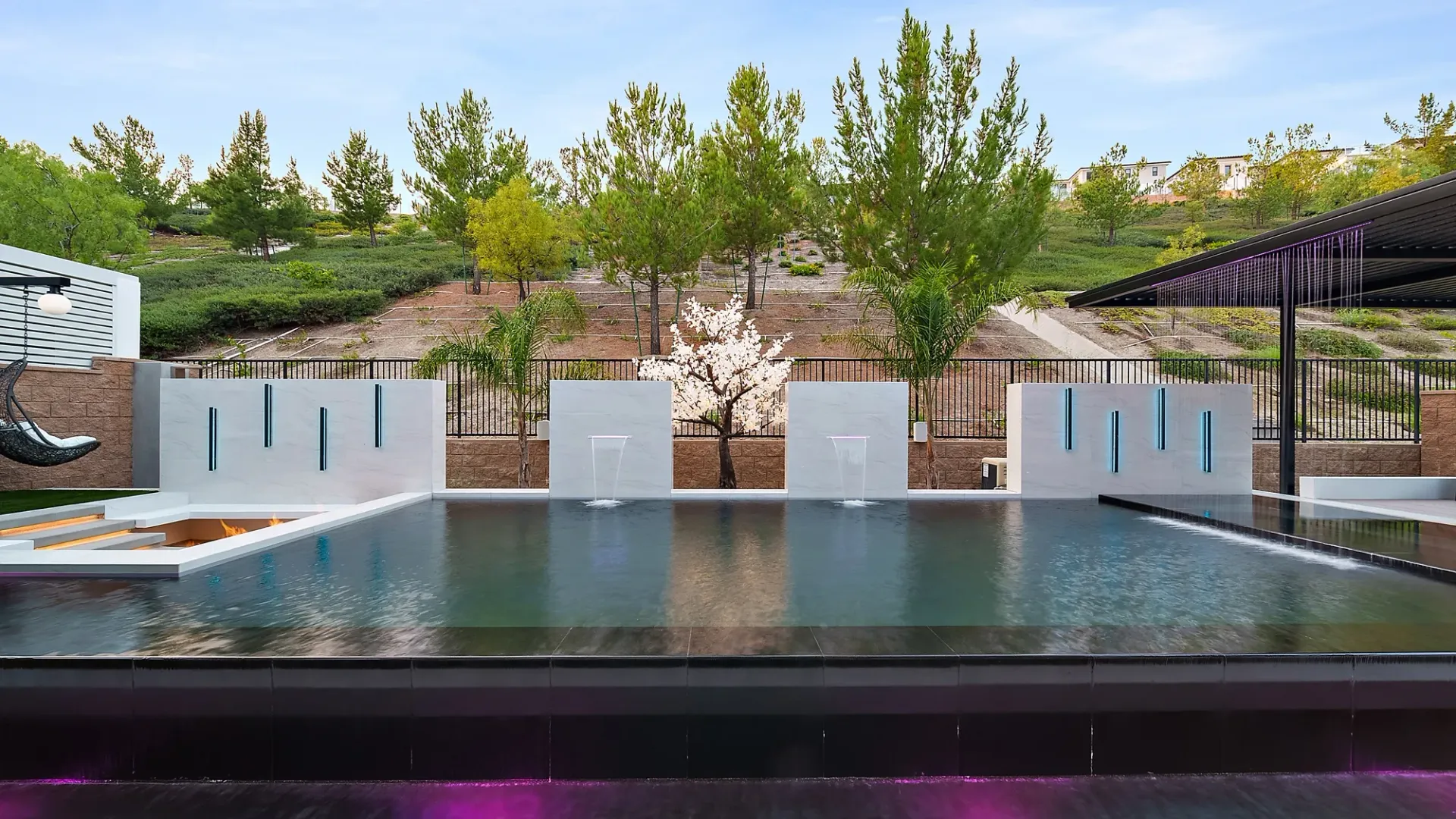 Luxury Swimming pool in Porter Ranch, CA.
