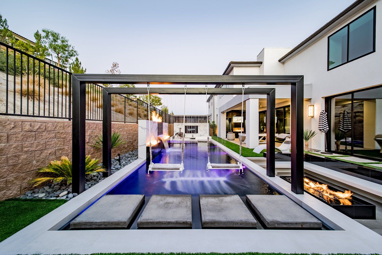 Luxury Swimming pool in Porter Ranch, CA.