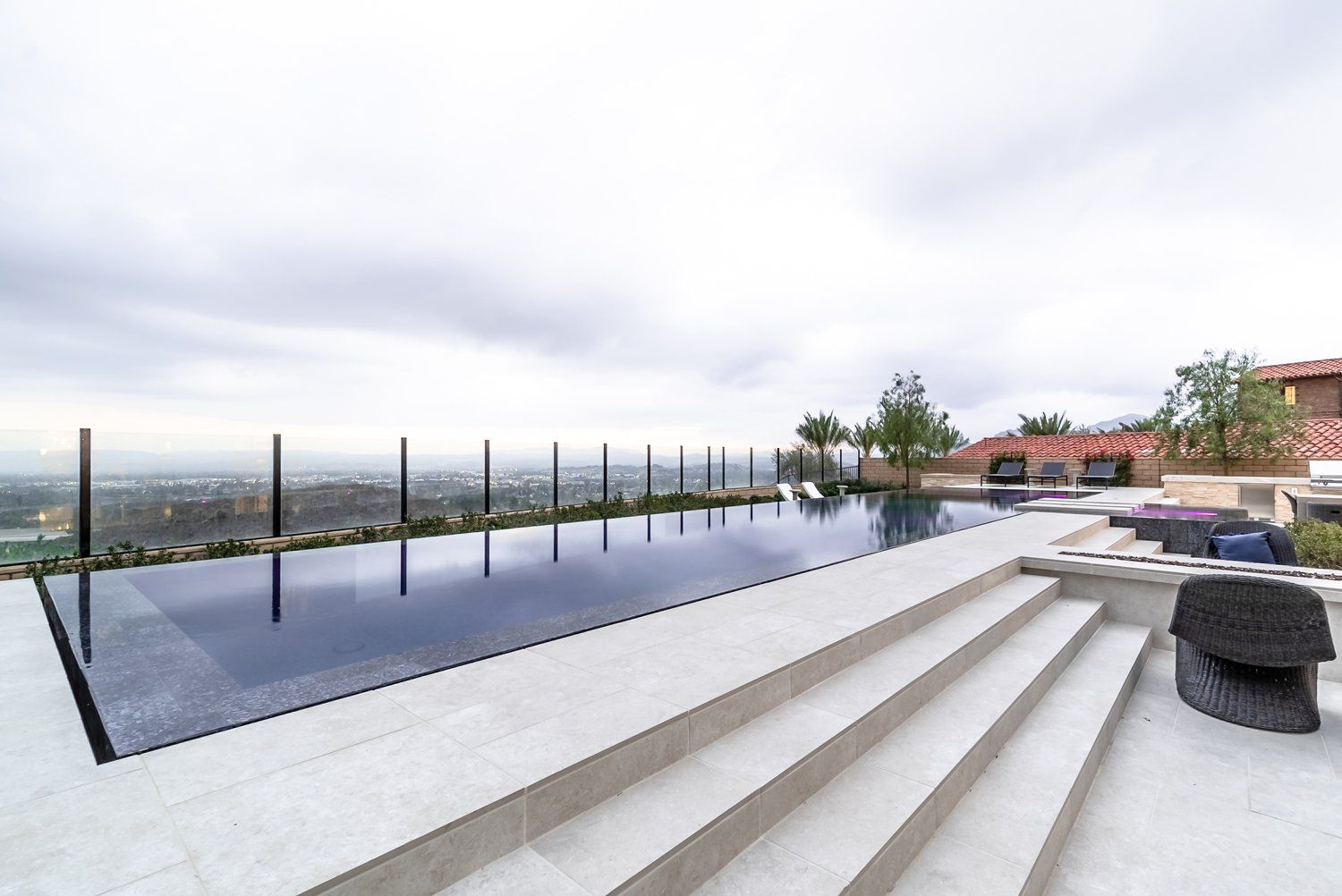 Luxury Swimming pool in Chatsworth, CA.
