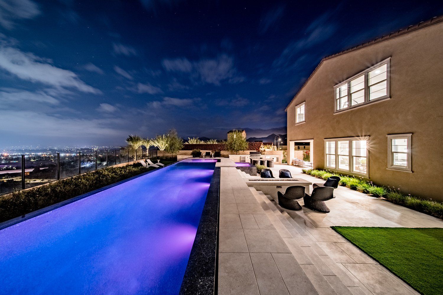 Luxury Swimming pool in Chatsworth, CA.