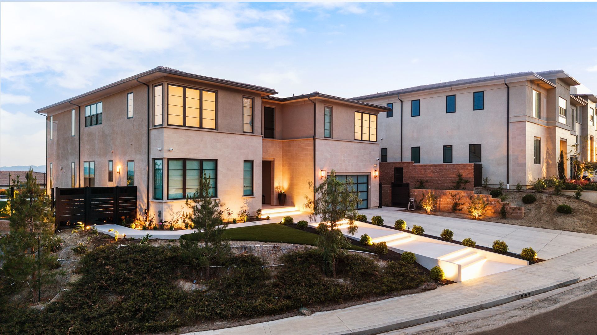 Luxury front yard design and construction by Westmod.