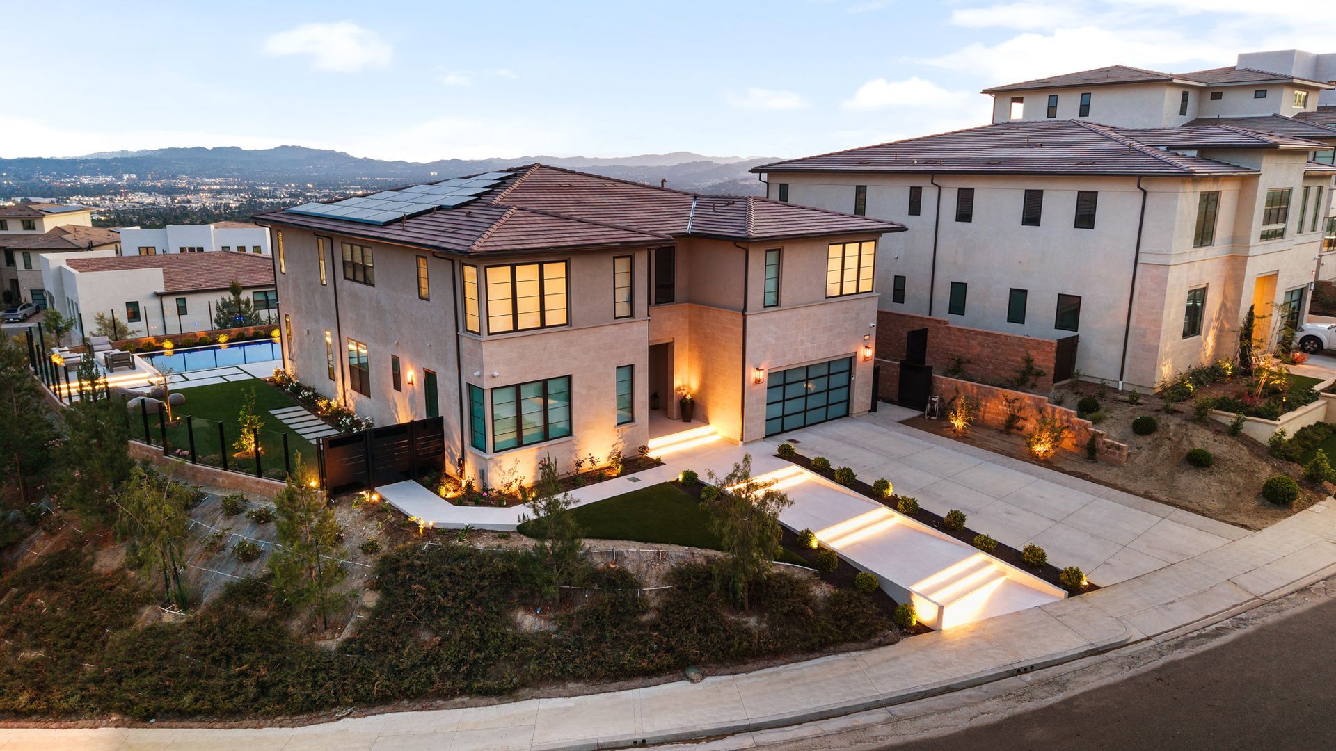 Luxury front yard design and construction by Westmod.