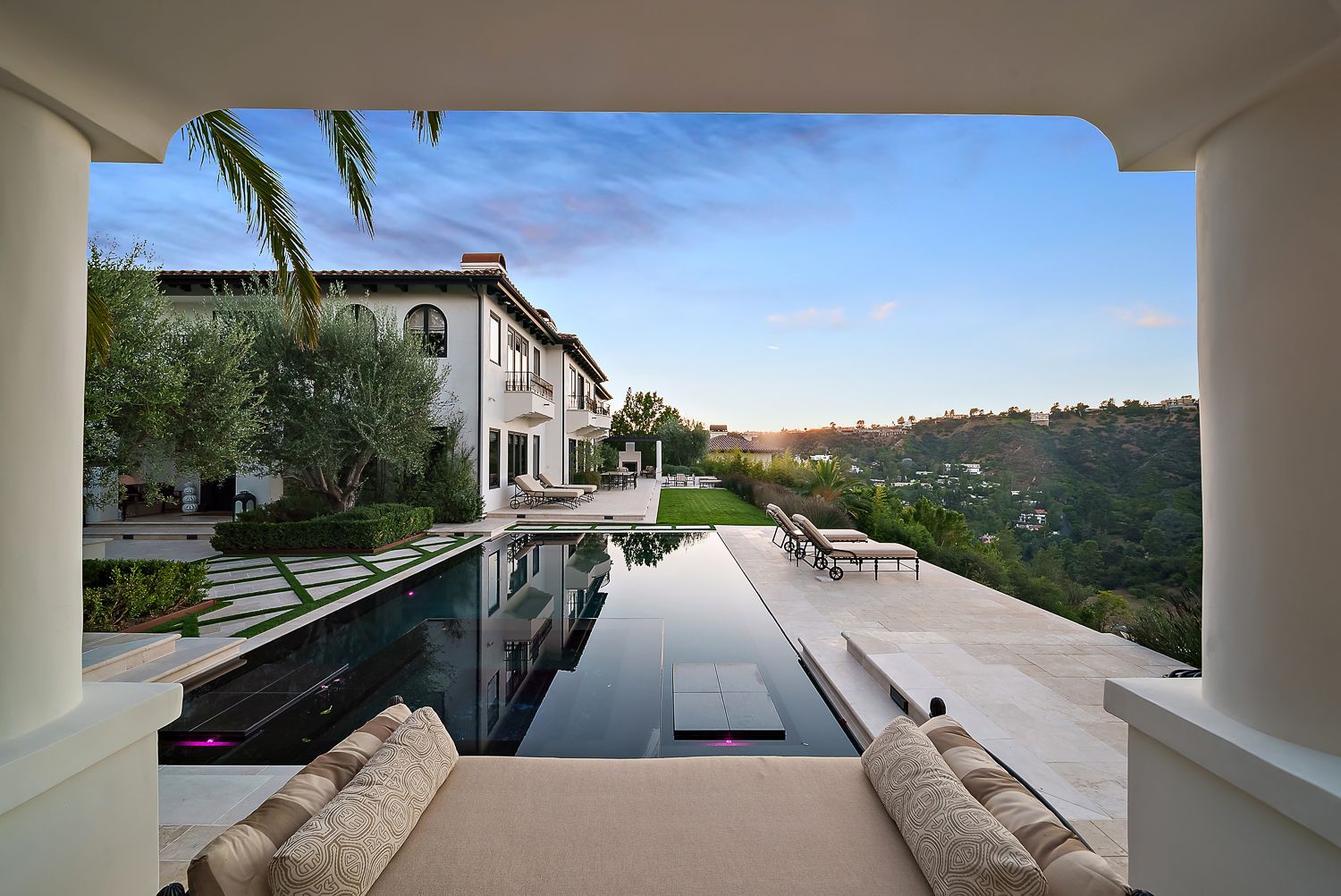 custom pool overlooking lake in Los Angeles, CA.