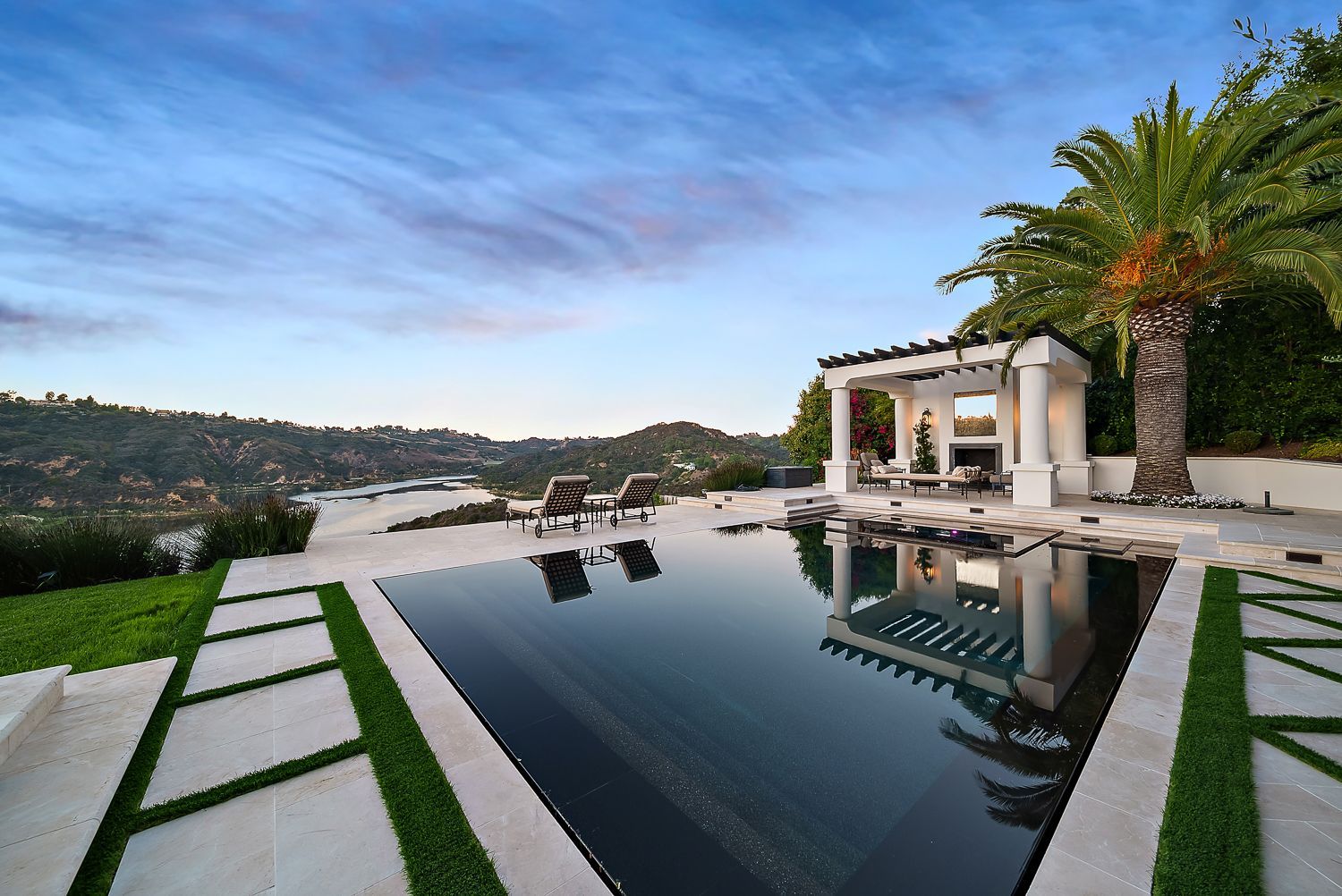 custom pool overlooking lake in Los Angeles, CA.