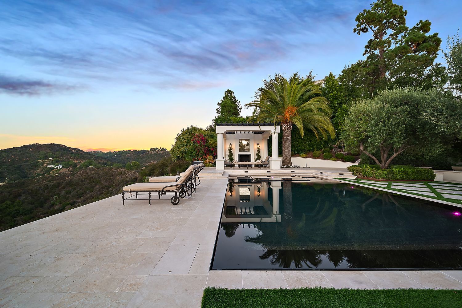custom pool overlooking lake in Los Angeles, CA.