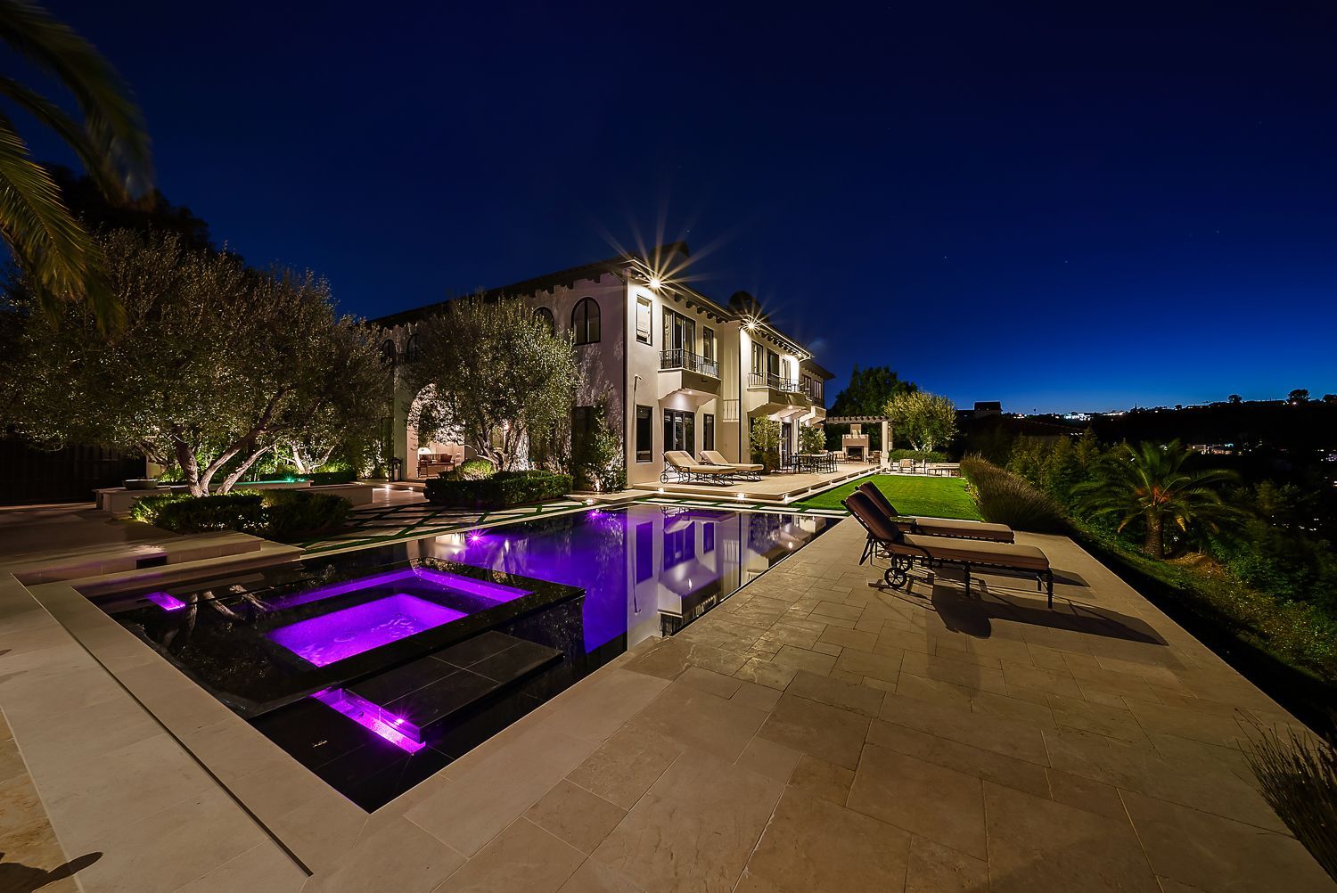 custom pool overlooking lake in Los Angeles, CA.