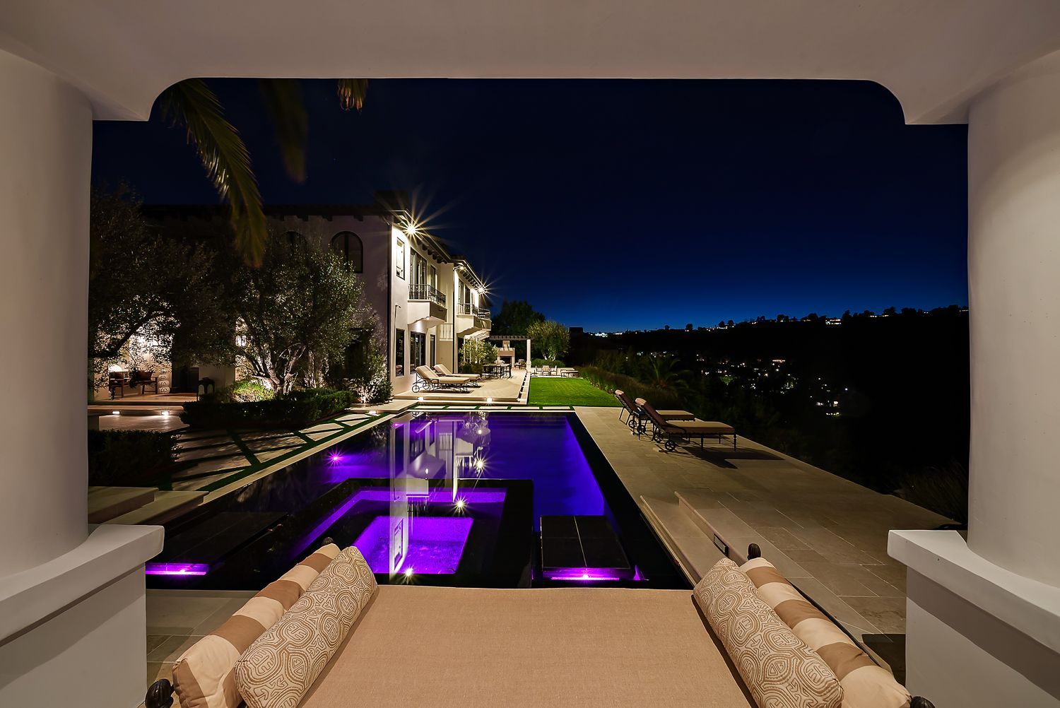 custom pool overlooking lake in Los Angeles, CA.