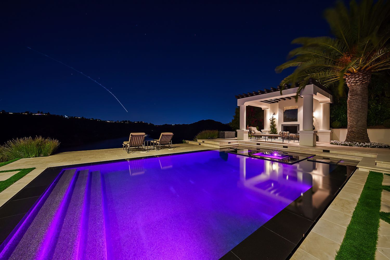 custom pool overlooking lake in Los Angeles, CA.