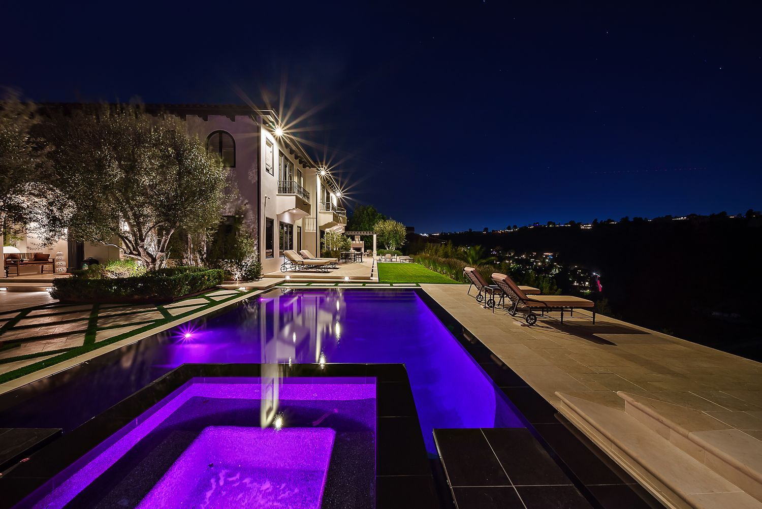 custom pool overlooking lake in Los Angeles, CA.