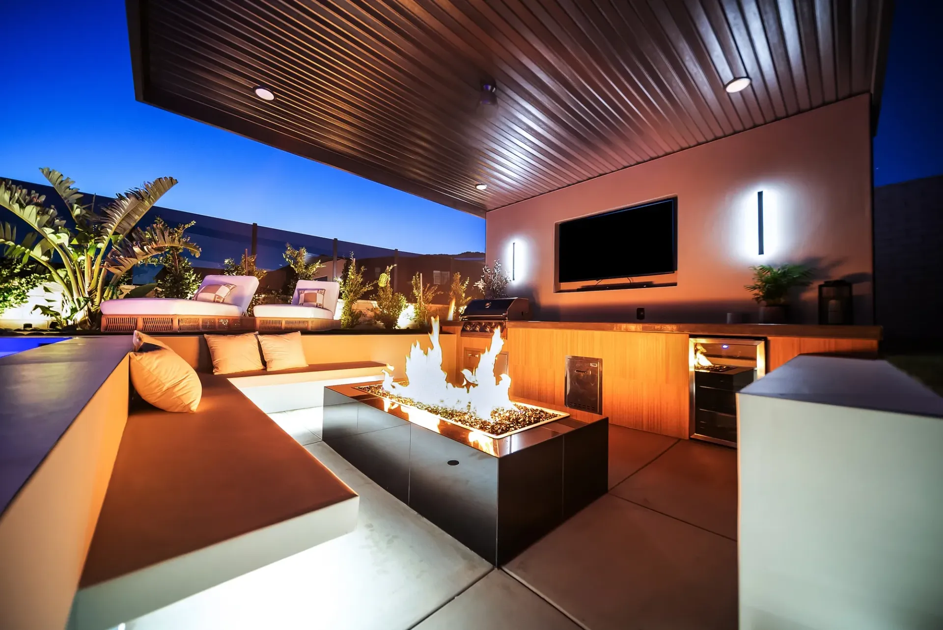 custom swimming pool and outdoor living by Westmod.