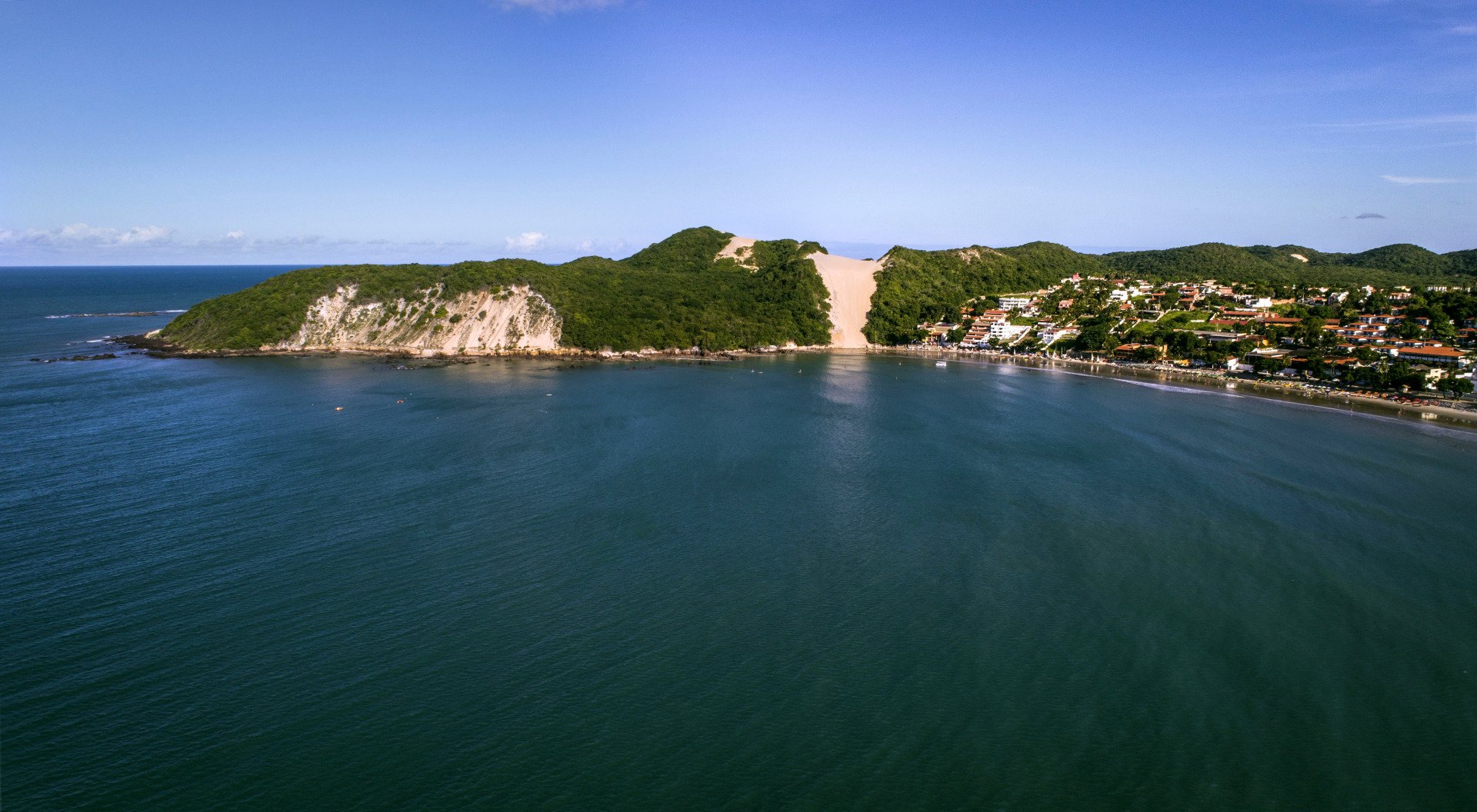 Motivos para se hospedar em Ponta Negra, a melhor praia de Natal.