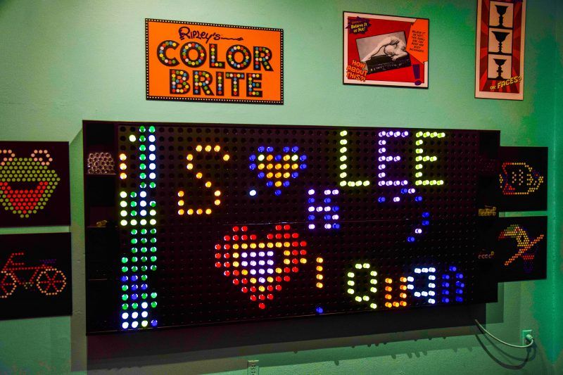 A sign that says color brite on it