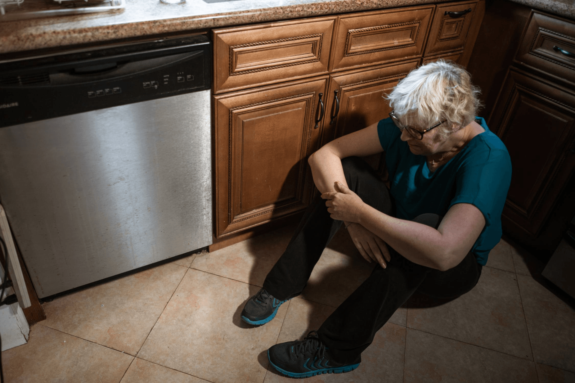 How to Figure Out If You Need to Move to Care for an Aging Loved One