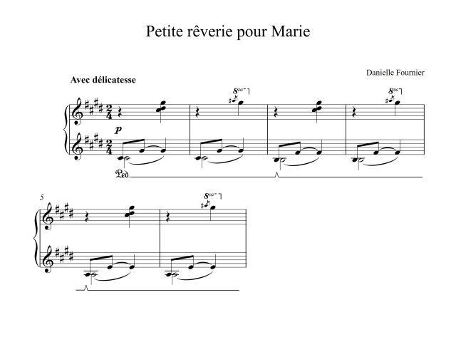 Une partition pour petite rêverie pour marie au piano.