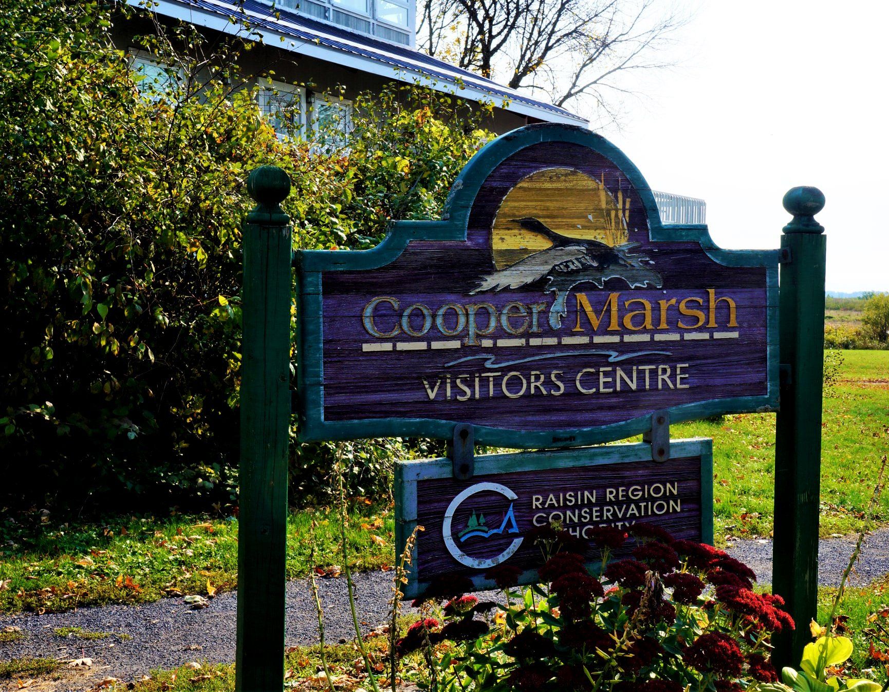 Un panneau pour le centre des visiteurs de Cooper Marsh