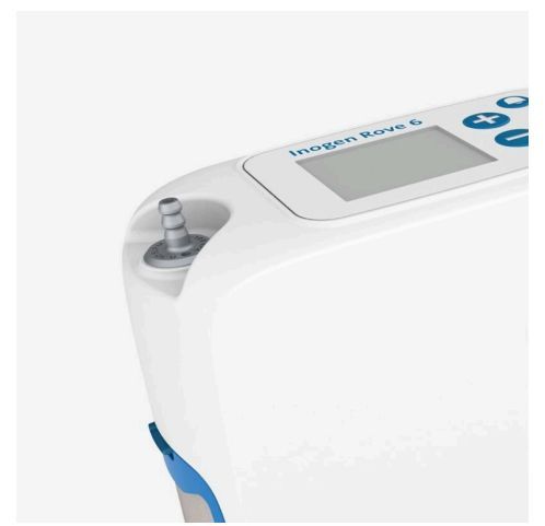 Concentrador de oxígeno portátil blanco con pantalla digital y botones de control.