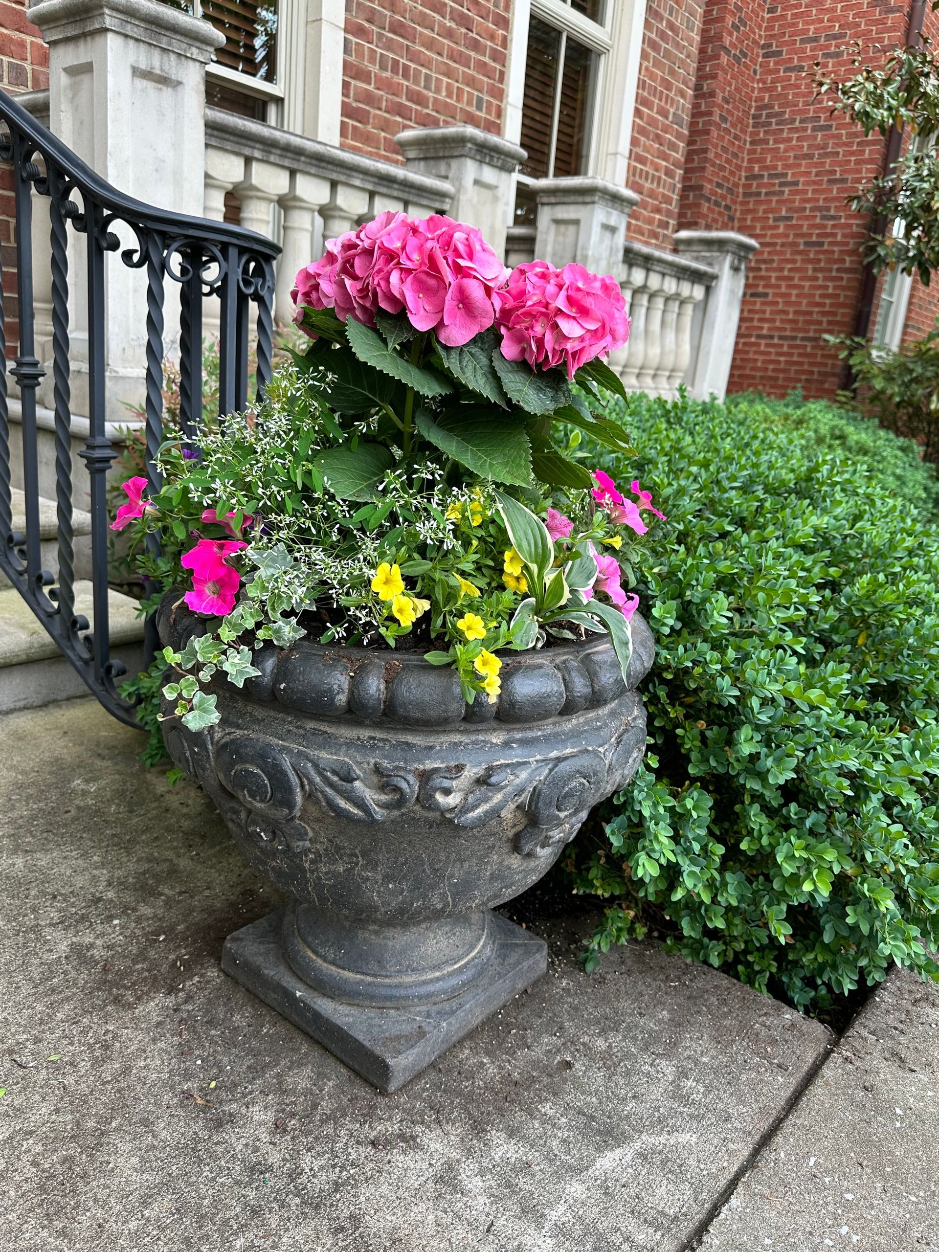 spring-flower-container-arrangement