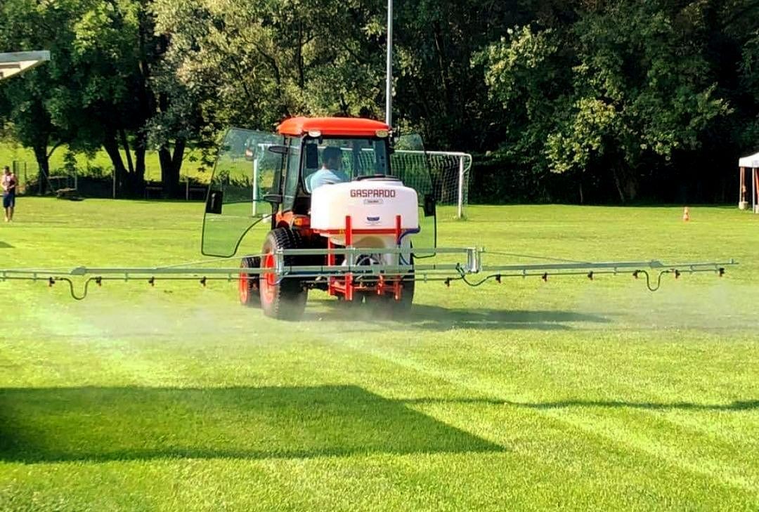 Manutenzione campo da calcio