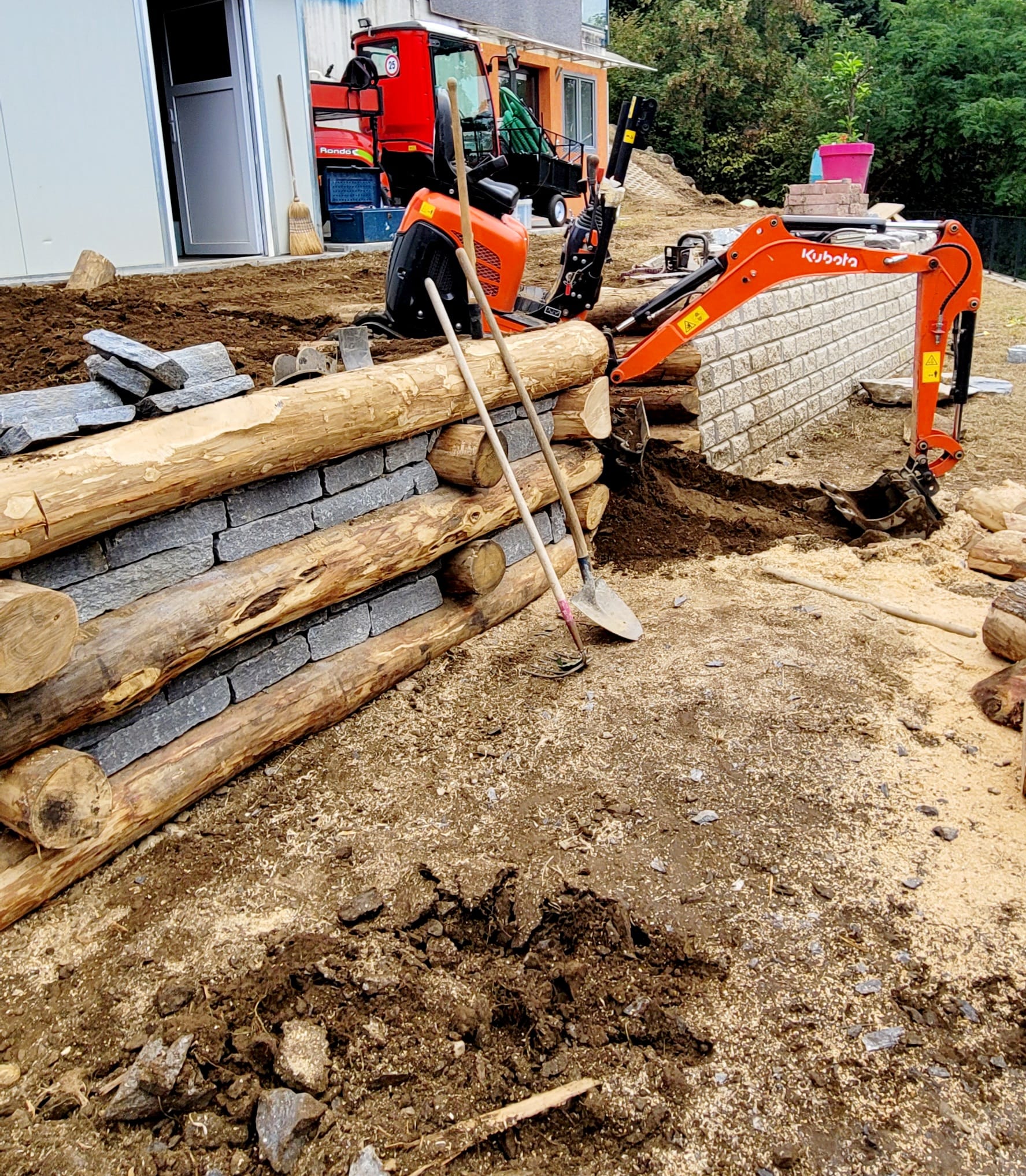 Realizzazione muro