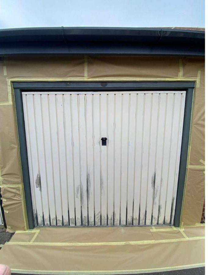 The Killisick garage door with the surround masked and the drive sheeted