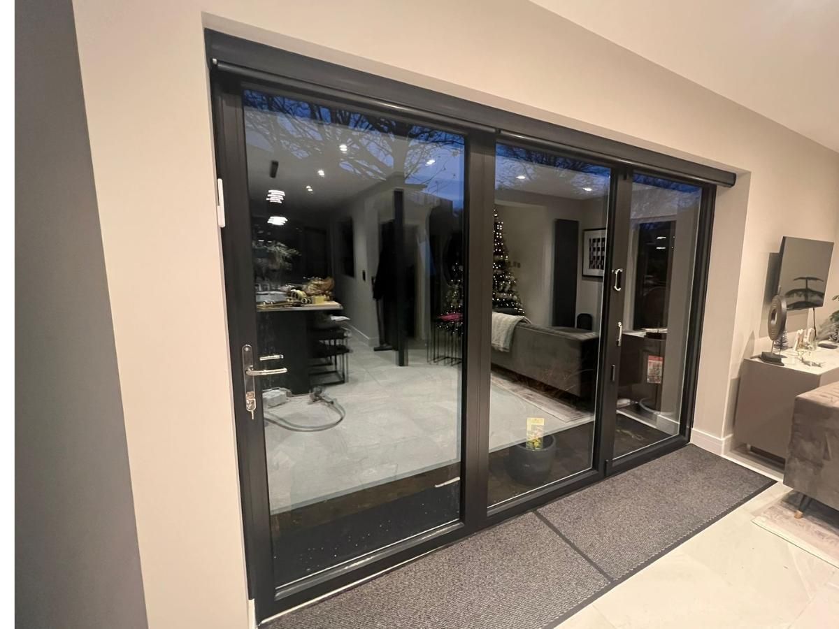 UPVC bi-fold door spraying from white to black in Mapperley, Nottingham