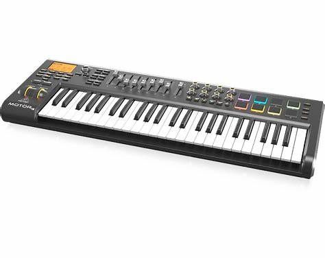 Te koop: Behringer MOTOR 49 – USB/MIDI masterkeyboard met gemotoriseerde faders