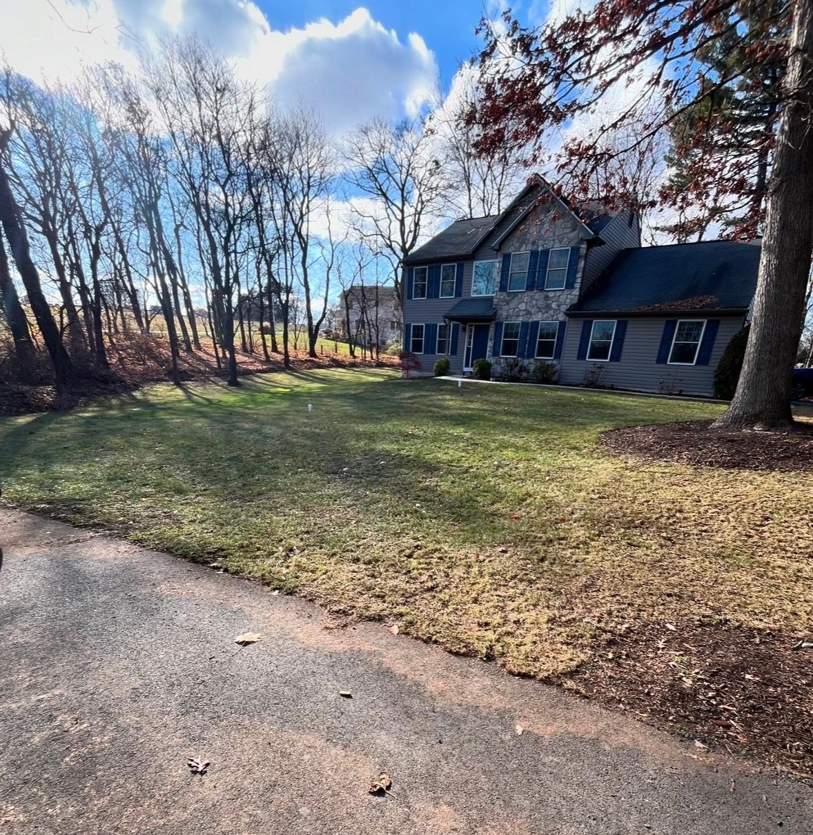 Fall Cleanup, leaf cleanup, leaf removal, cleanup, landscape cleanup
