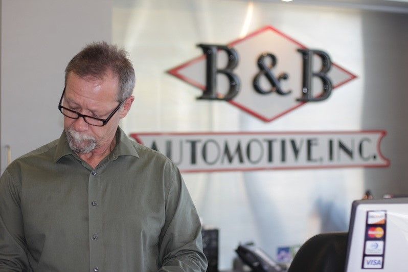 Front Counter - B & B Automotive