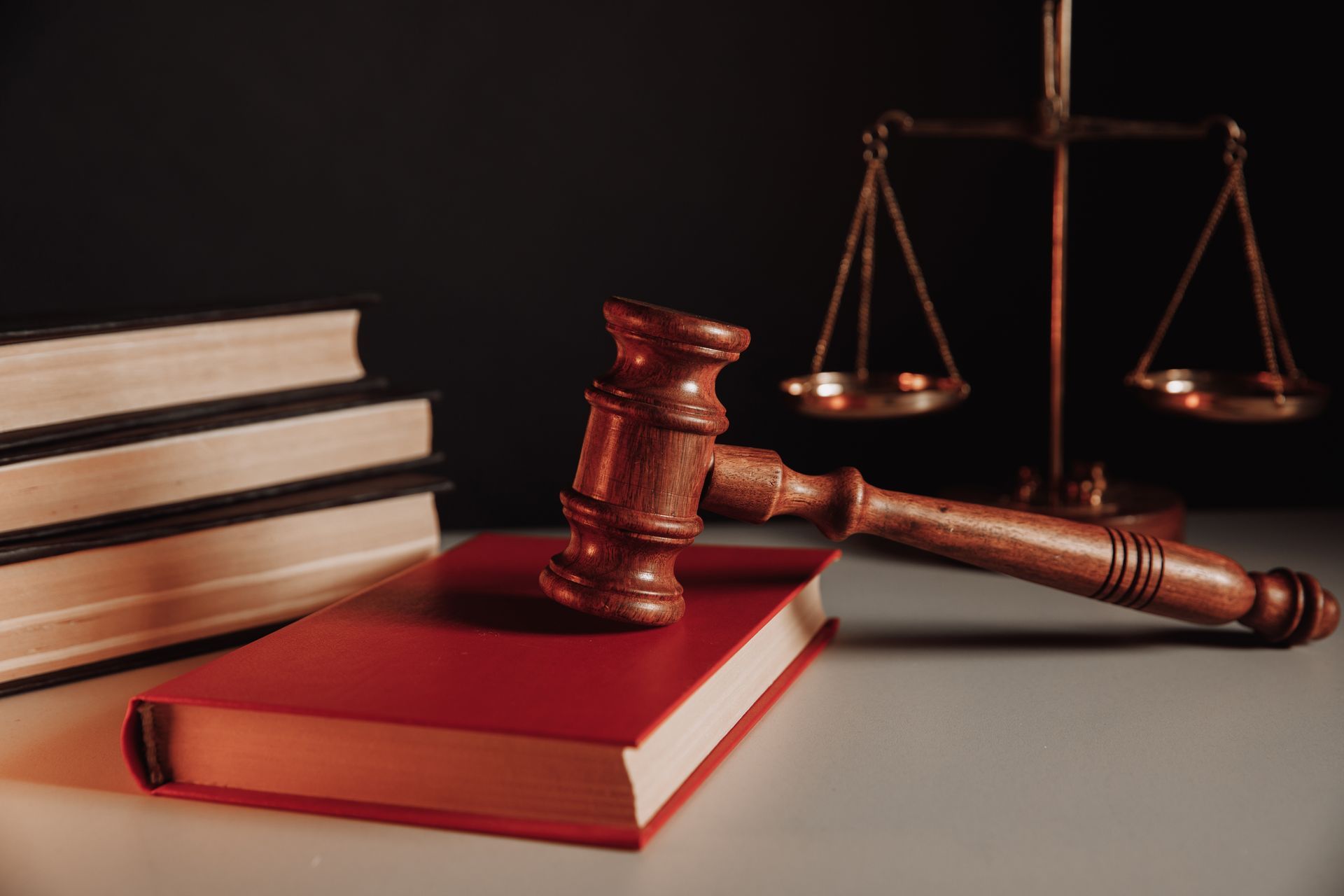 legal symbols including a wooden gavel.