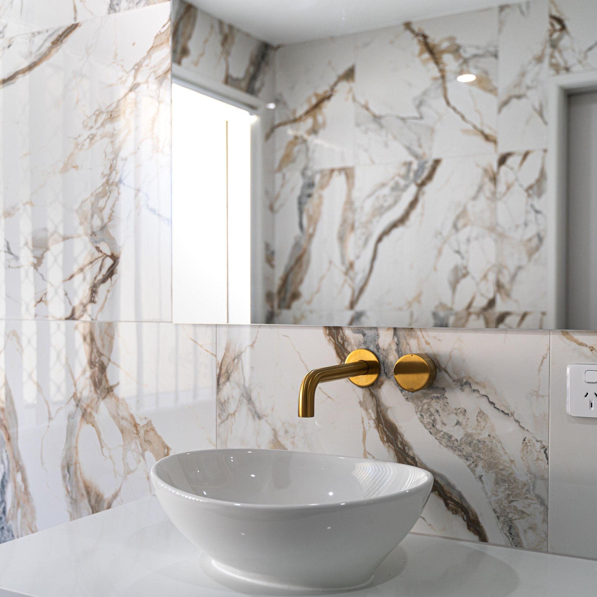 Polished and glossy tile finishes