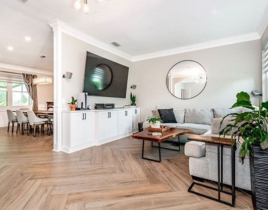 FLOORING & TILE