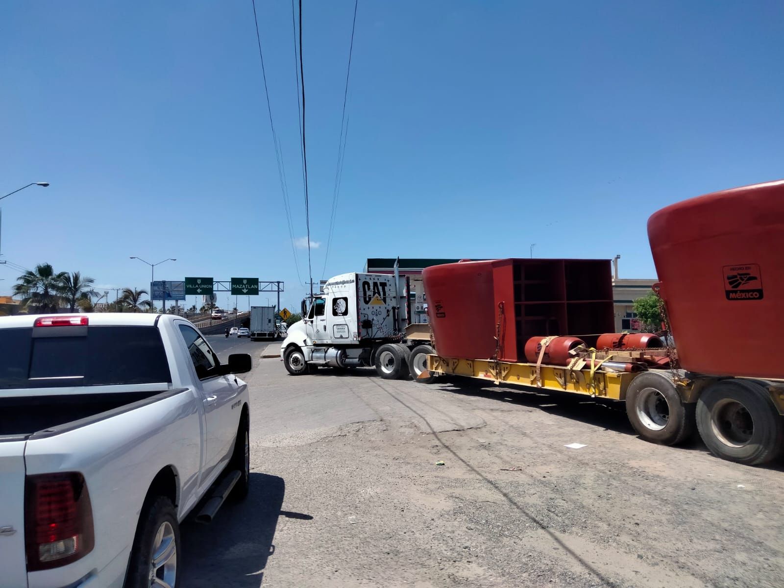 CHAVARRIA URBANIZACION Y CONSTRUCCION