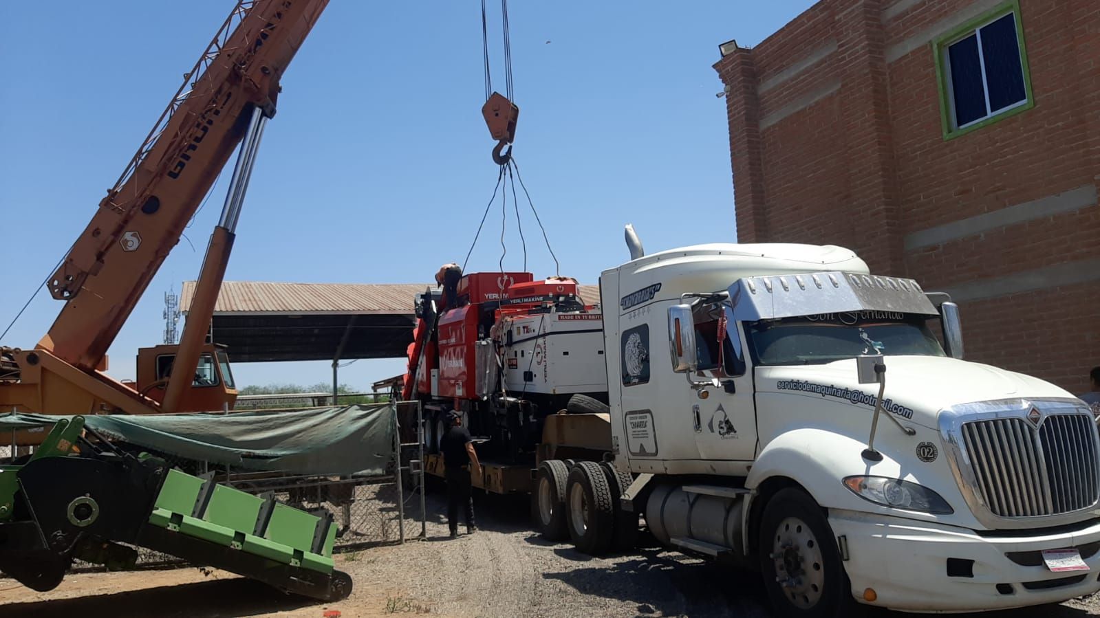 CHAVARRIA URBANIZACION Y CONSTRUCCION