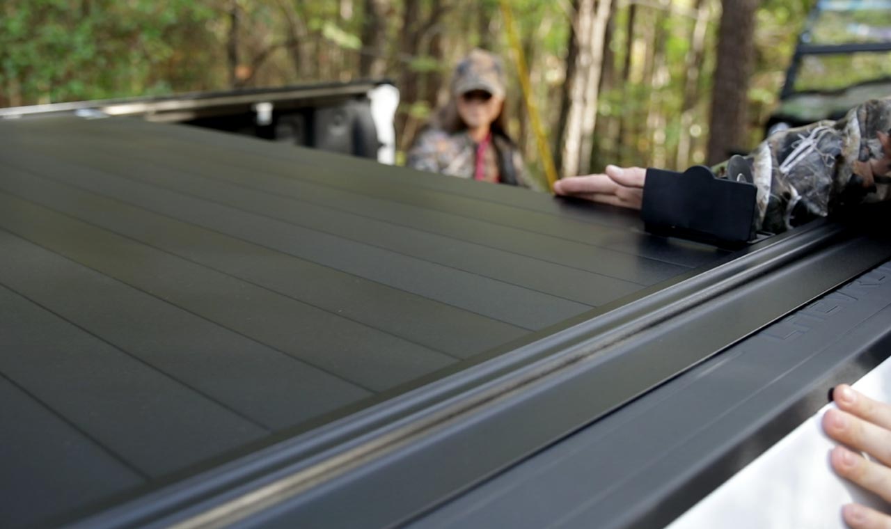 line x retractable hard tonneau cover