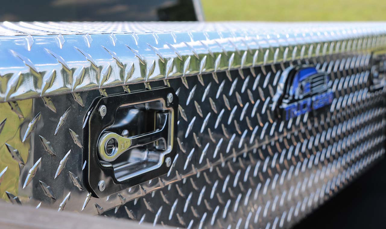truck crossover toolbox specification