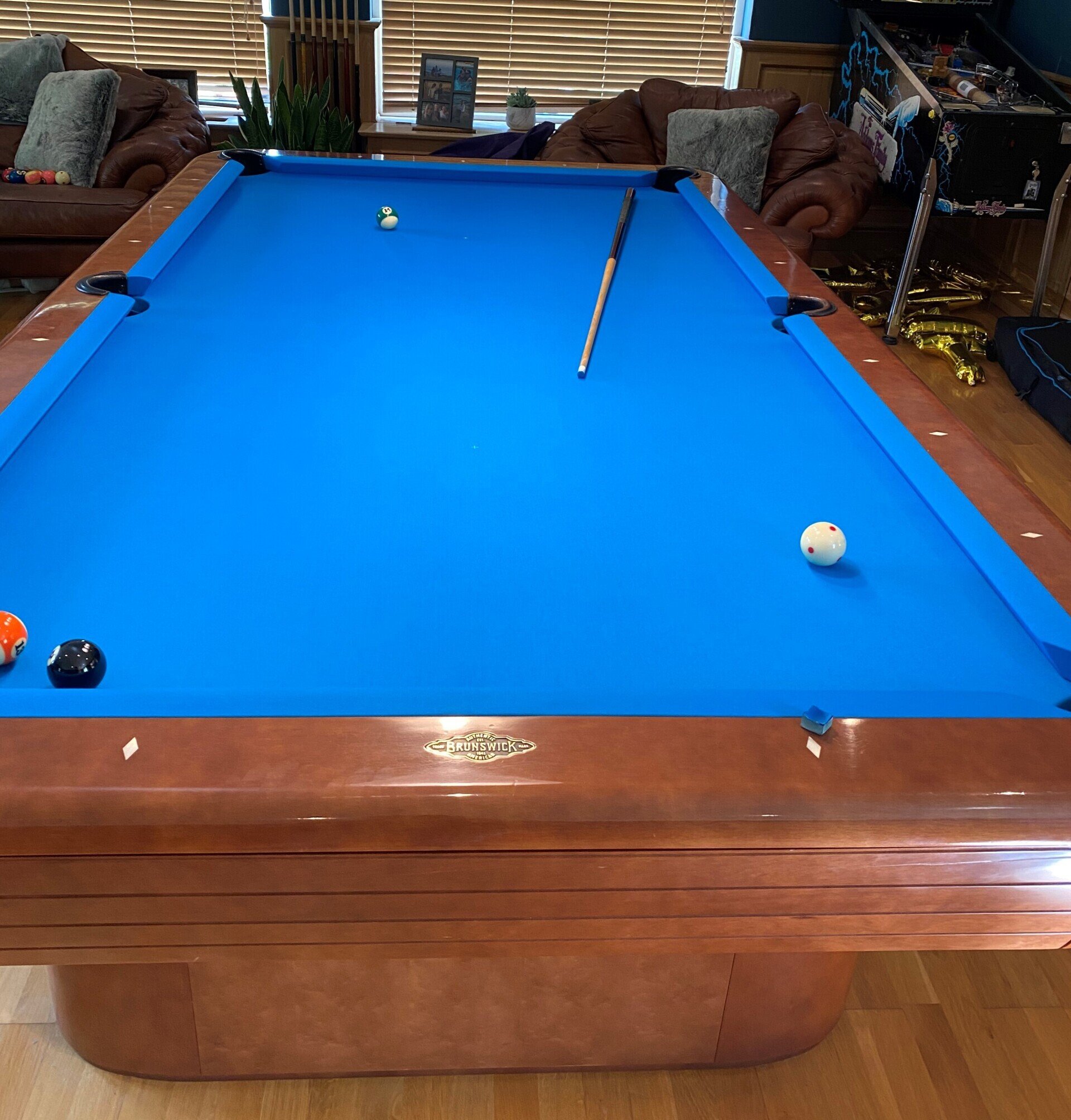 Snooker table reclothing in Fareham│ Ian Griffiths Services
