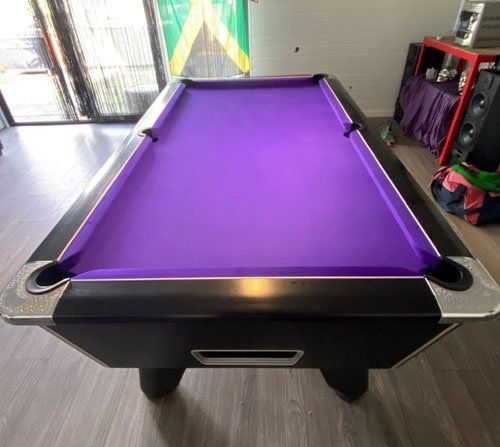 purple cloth snooker table