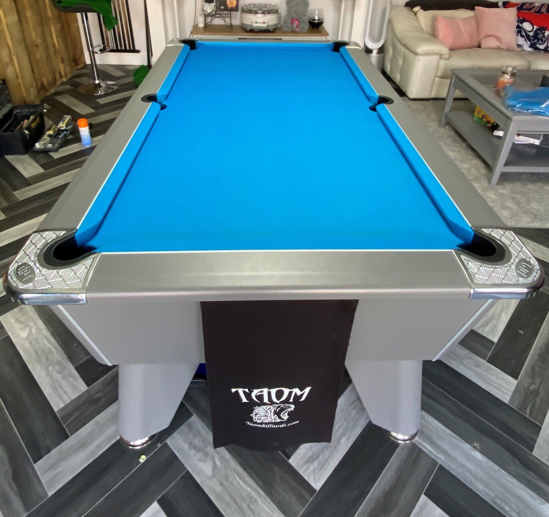 pool table