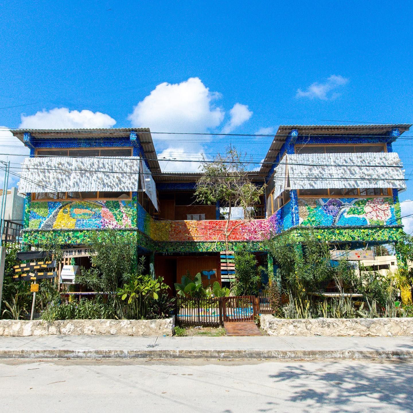 Los Amigos De La Esquina A.C LADLE office in Tulum
