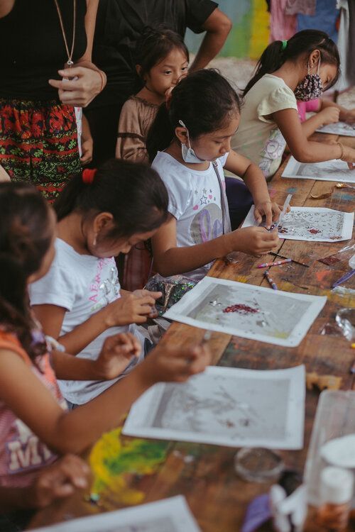 Kids from Los Amigos De La Esquina A.C LADLE