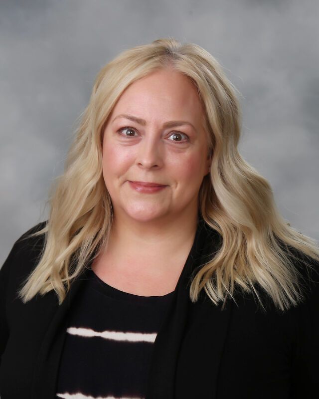 Mrs. Cindy Kelly