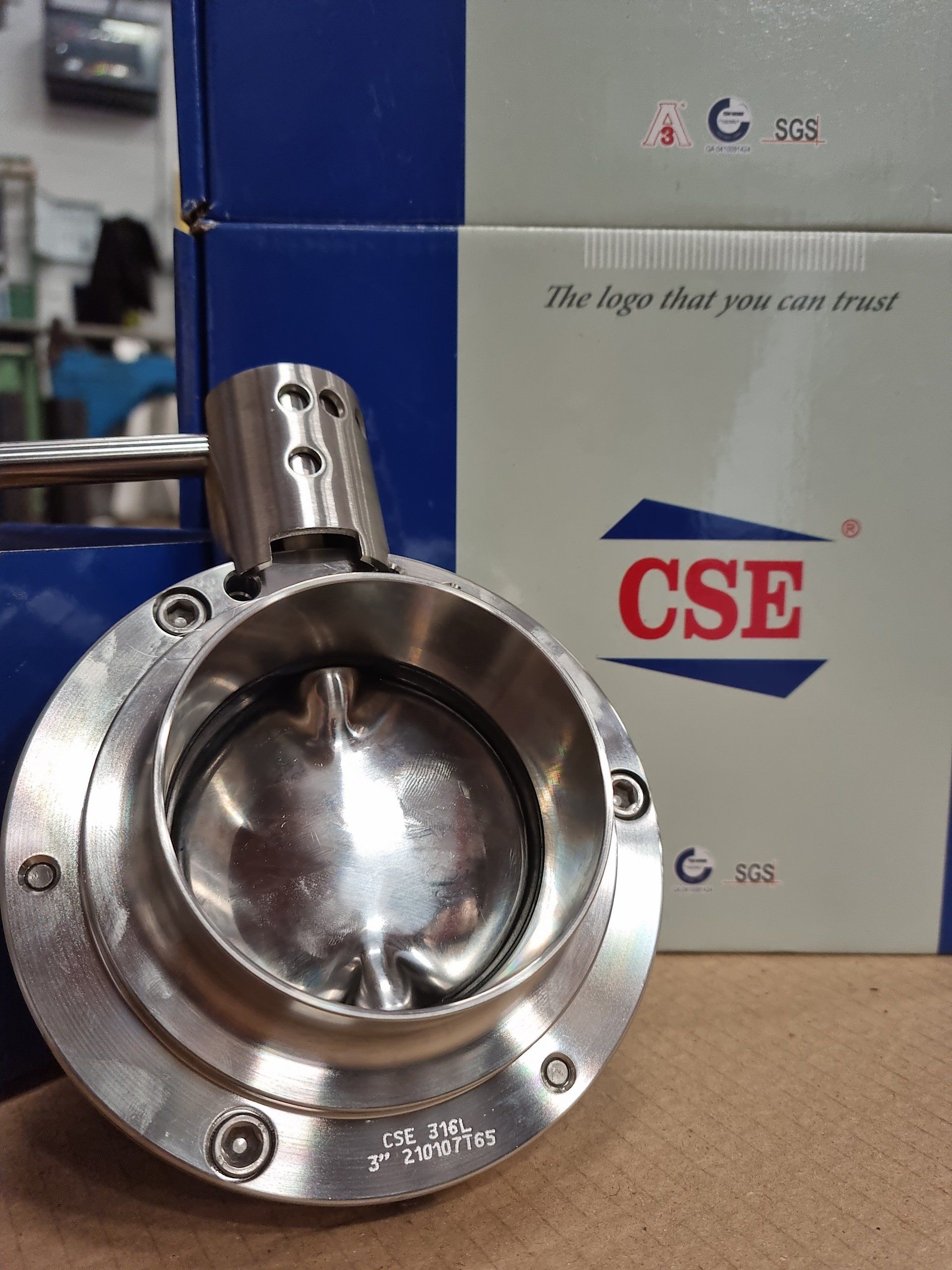 Hygienic weld butterfly valves