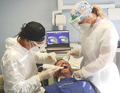 Studio Ezio Mellano Dentista Savigliano scanner intraorale