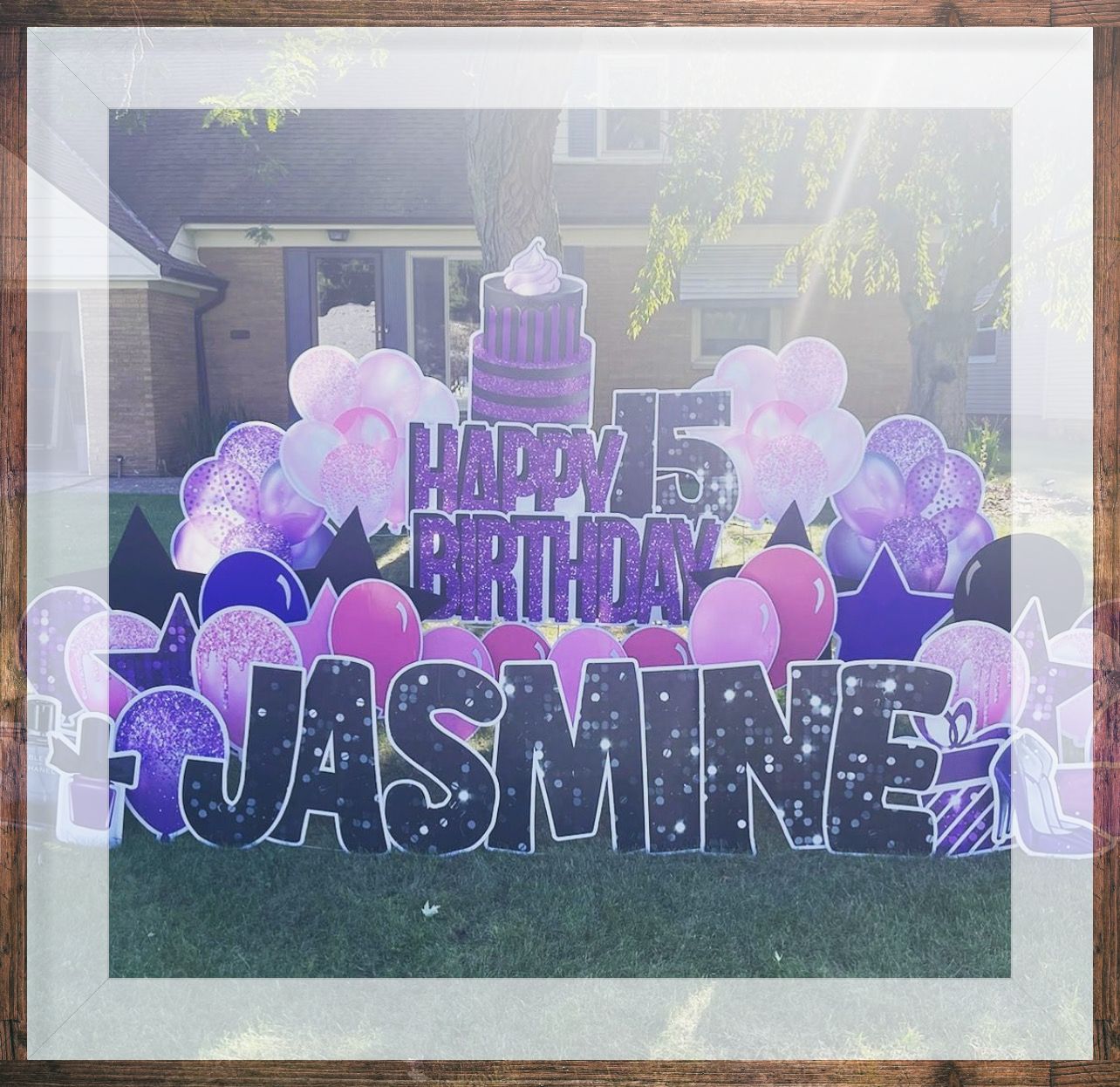 A picture of a happy 15th birthday sign for jasmine