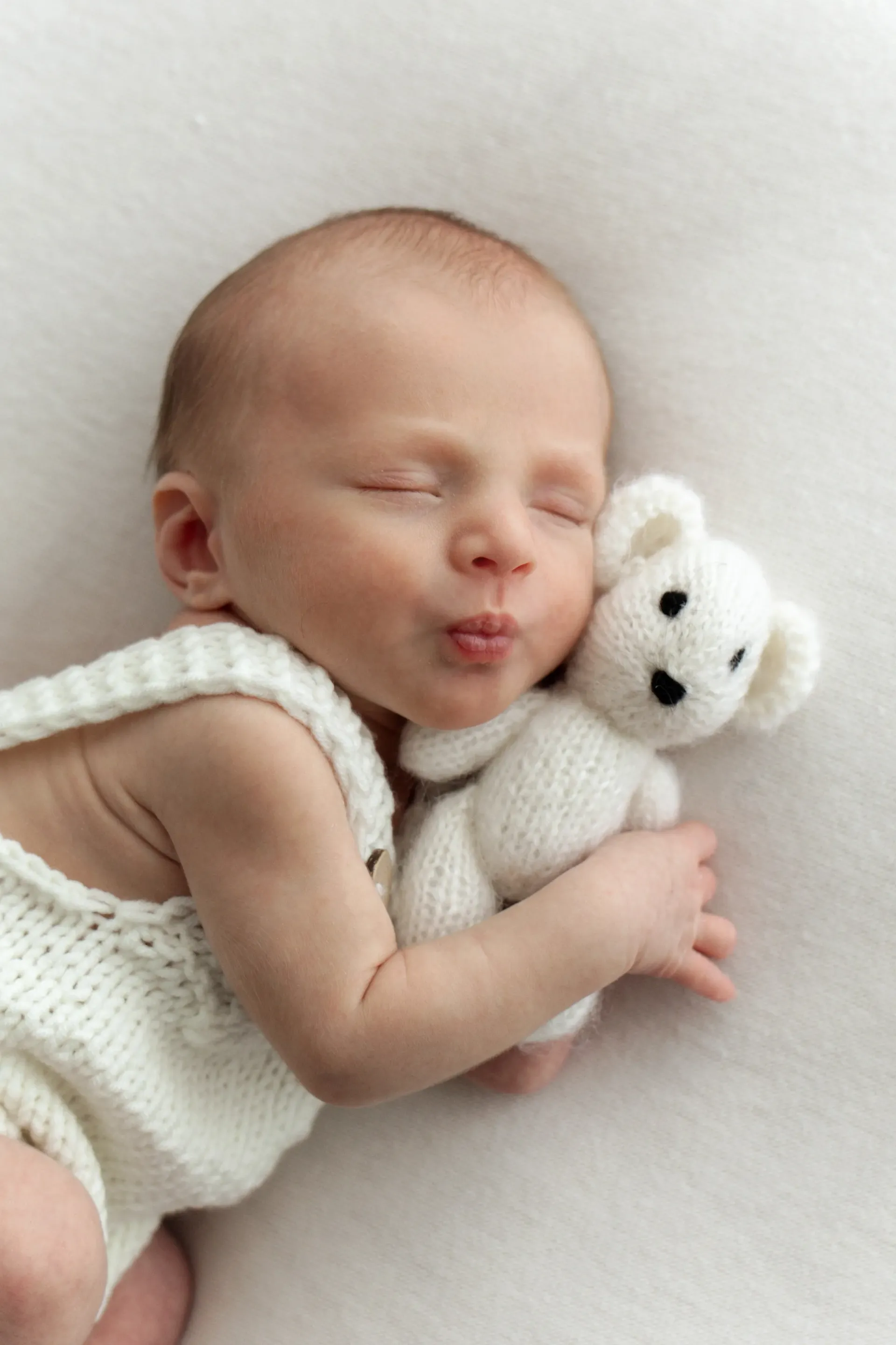 Newborn photography session near Wimbledon with natural light