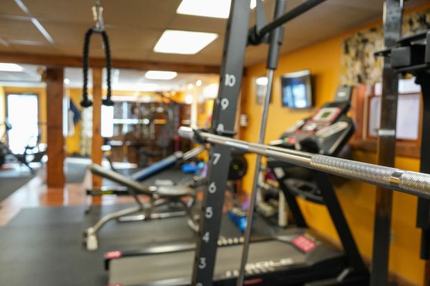 Dan, co-owner of Strong Oaks PT, working with a patient